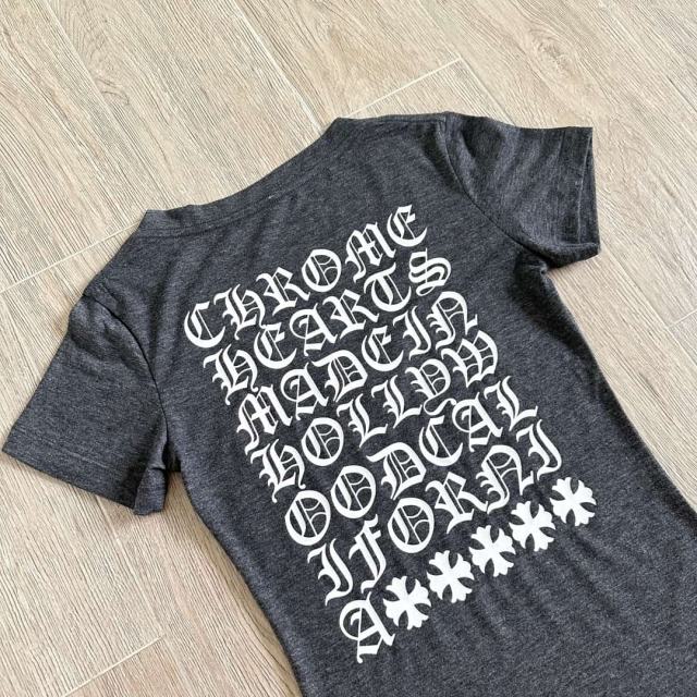 1:1 quality version Sanskrit Cross Horseshoe Neck Print Tee 2 colors for girls 29306368