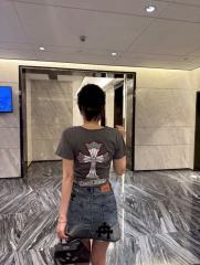1:1 quality version Window Grille Cross Print On Back V Neck Tee for girls 29306363
