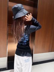 1:1 quality version Blue Horseshoe‑Ring Cross‑Flower‑Print Waffle‑Knit Fitted Long Sleeve Tee for girls 29426214