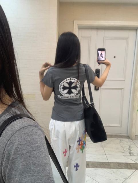 1:1 quality version Round Cross Flower Print On Back V Neck Tee for girls 29306364