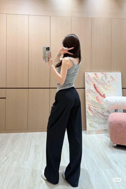 1:1 quality version Cross Flower Embroidery Knit Cami Top 3 colors 29306376