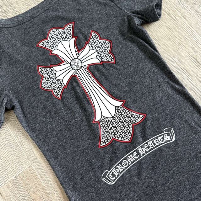 1:1 quality version Window Grille Cross Print On Back V Neck Tee for girls 29306363