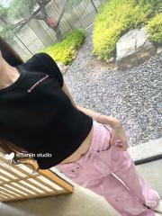 1:1 quality version Chest Scroll Arc Pink Gothic Letter Print Waffle Knit Cropped Tee for girls 29426256