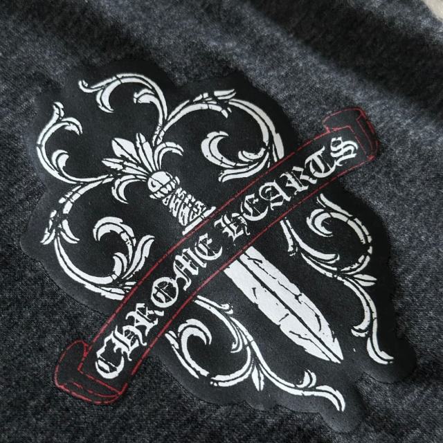 1:1 quality version Camo Crack Sword Vine V Neck Print Tee 2 colors for girls 29306362