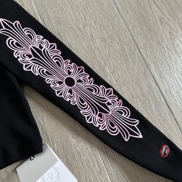 1:1 quality version Pink Gothic Letter Dual Sleeve Floral Print Waffle Knit Cropped Long Sleeve Tee for girls 29426247