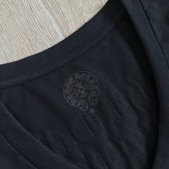1:1 quality version Sanskrit Cross Horseshoe Neck Print Tee 2 colors for girls 29306368