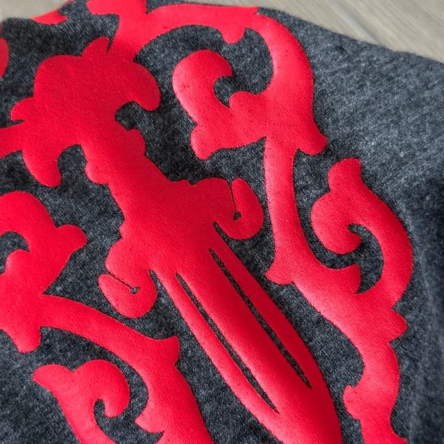 1:1 quality version Sword Vine Red Cross V Neck Print Tee for girls 29306361