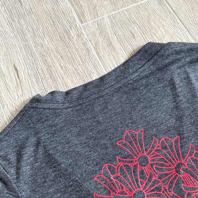 1:1 quality version Sword Vine Red Cross V Neck Print Tee for girls 29306361