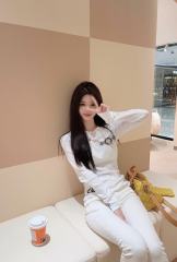 1:1 quality version Horseshoe‑Ring Cross‑Flower‑Slogan‑Prin Waffle Knit Long Sleeve Tee for girls 2 colors 29426217