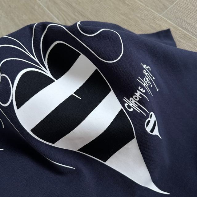 1:1 quality version Sanskrit Cross Graffiti Heart Navy Print Tee & Shorts Set 29334504