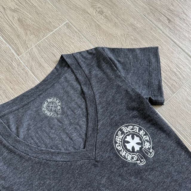 1:1 quality version Sanskrit Cross Horseshoe Neck Print Tee 2 colors for girls 29306368
