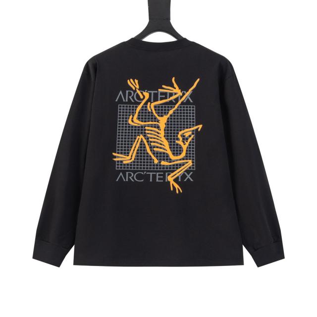 ARC Men Oversized Dinosaur Skeleton Back Print Black Long Sleeve T Shirt