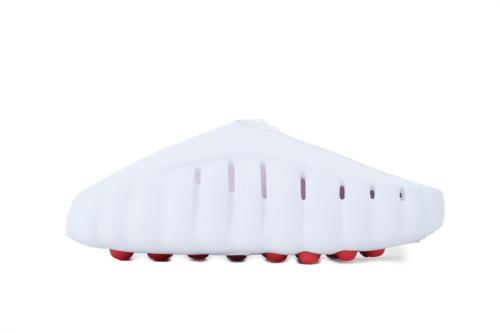 Mind 001 White Closed Toe Beach Slippers