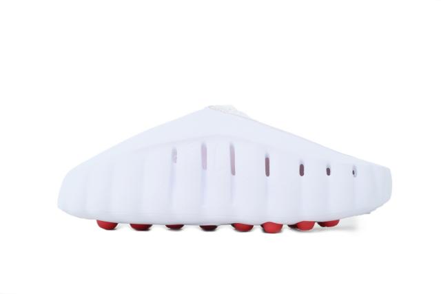 Mind 001 White Closed Toe Beach Slippers