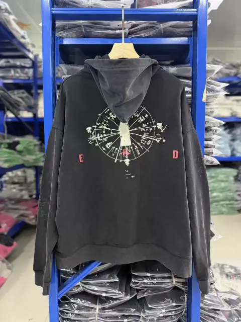 ERD Vintage Portrait Graffiti Print Hoodie