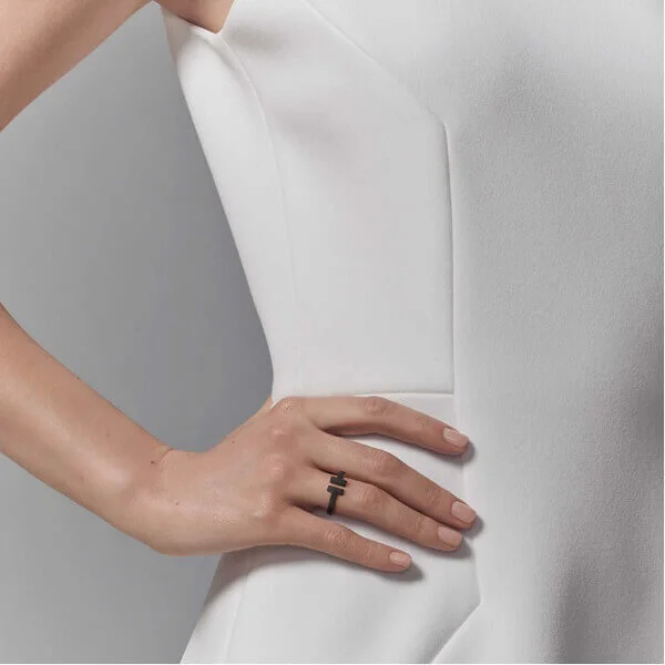 ティファニー コピー TIFFANY &amp; Co. TIFFANY T Square Ring in Black M6A6586