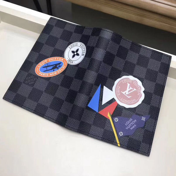 ルイヴィトン スーパーコピー クーヴェルテュール パスポール N61701