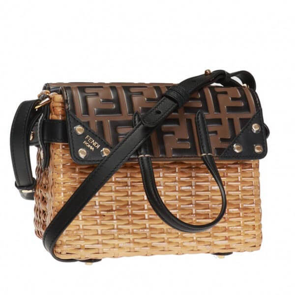 【フェンディ】フェンディ ショルダーバッグ 偽物 FENDI FLIP 21041602