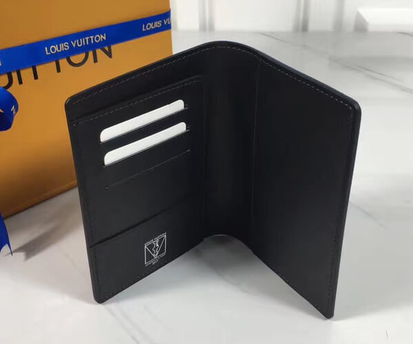 ルイヴィトンスーパーコピー ダミエグラフィット クーヴェルテュール パスポール N60101 ルイヴィトン スーパーコピー