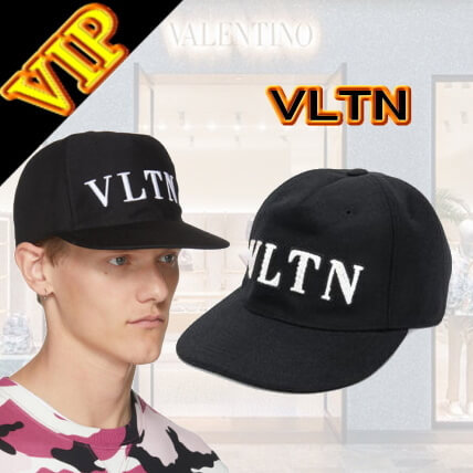 VALENTINO VLTN ヴァレンティノ キャップ 偽物 ロゴ ベースボール CapH6129a10CR06