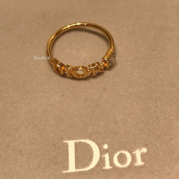 Dior リング 偽物 Dio(r)evolution ギフトにも DIORロゴ Gold201120G18
