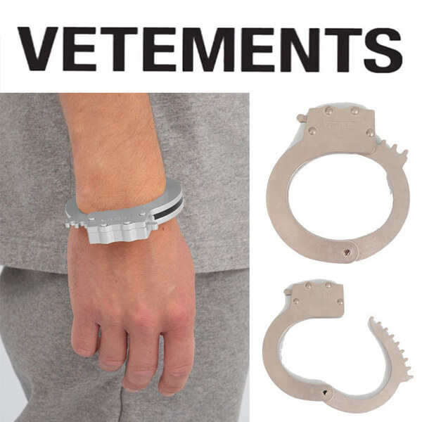 関税送料込 VETEMENTS 偽物Sliver-tone handcuff ブレスレット 21030821