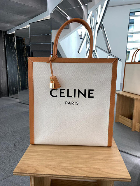 CELINE コピー新作 キャンバスロゴ トート Cabas カバ トートバッグ 190402BNZ.02NT