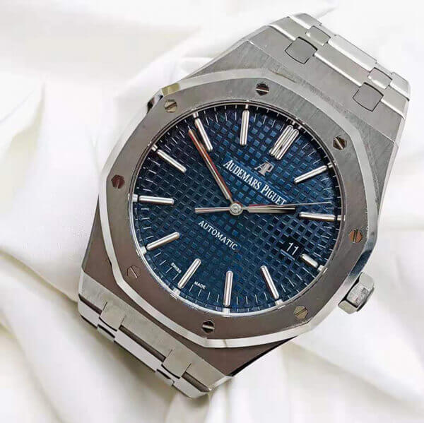 オーデマピゲ ロイヤルオーク 41ｍｍ 15400ST.OO.1220ST.03カテゴリーオーデマピゲ ロイヤルオーク（新品）