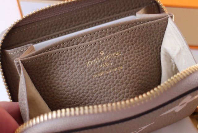 ルイヴィトン財布コピー 大人気2021新品 Louis Vuitton ルイヴィトン財布0024