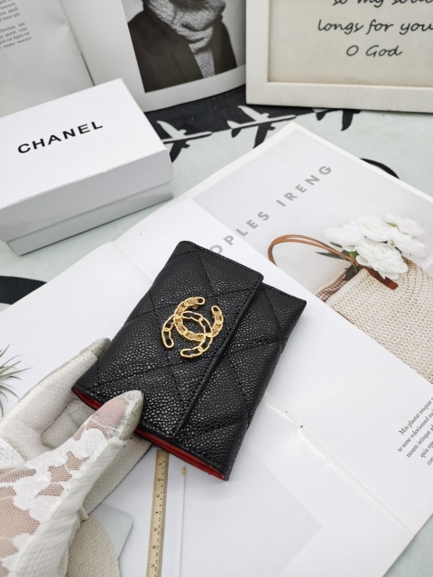 シャネル財布 コピー  大人気定番2021新品  CHANEL  シャネル0021