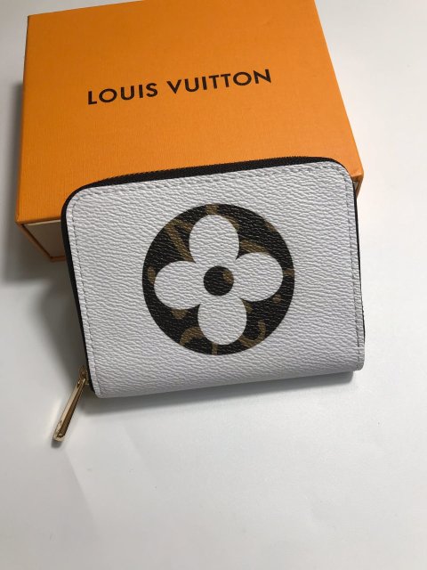 ルイヴィトン財布コピー 2021新品注目度NO.1 Louis Vuitton ルイヴィトン財布0243