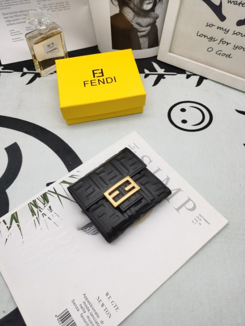 フェンディ財布コピー 2021新品注目度NO.1 FENDI フェンディ財布0007