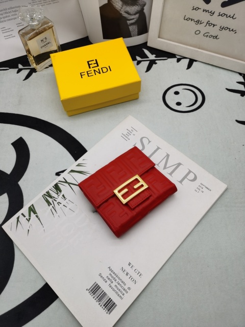 フェンディ財布コピー 2021新品注目度NO.1 FENDI フェンディ財布0008