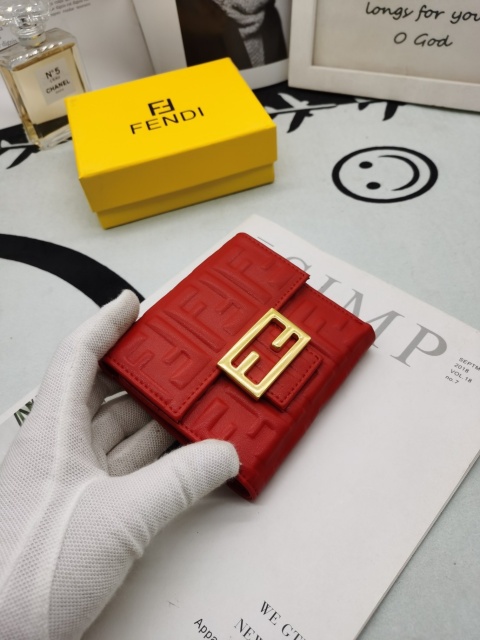 フェンディ財布コピー 2021新品注目度NO.1 FENDI フェンディ財布0008