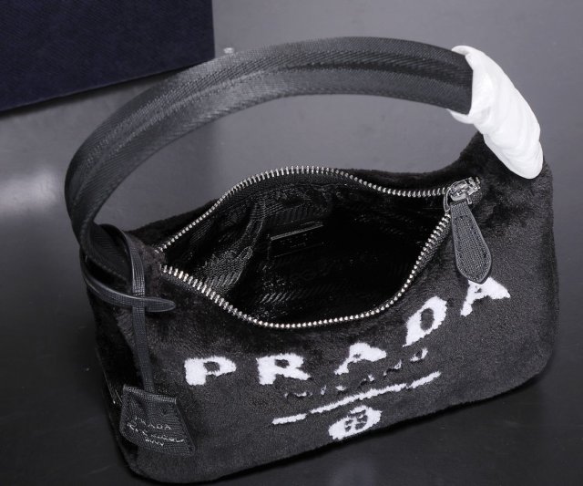 プラダバッグコピー 大人気2021新品  PRADA  プラダバッグ00154