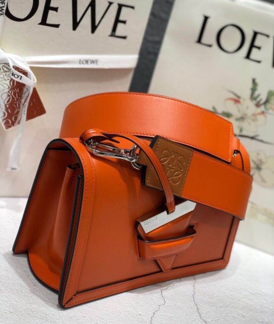 ロエベバッグコピー 定番人気2021新品  Loewe  ロエベバッグ00021