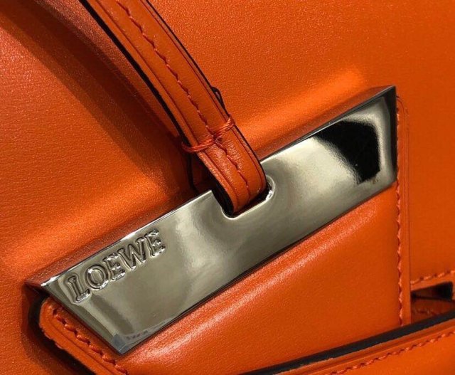 ロエベバッグコピー 定番人気2021新品  Loewe  ロエベバッグ00021