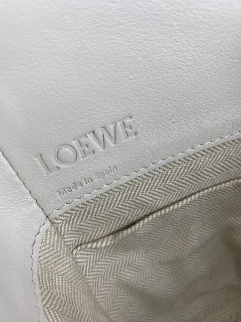 ロエベバッグコピー 2021新品大人気NO.1  Loewe  ロエベバッグ00011