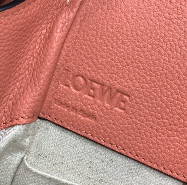 ロエベバッグコピー 2021新品大人気NO.1  Loewe  ロエベバッグ00007