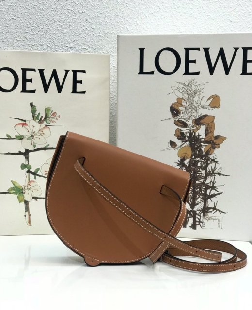 ロエベバッグコピー 大人気2021新品  Loewe  ロエベバッグ00059