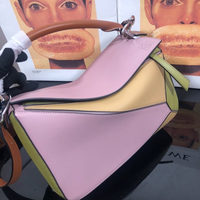 ロエベバッグコピー 定番人気2021新品  Loewe  ロエベバッグ00045