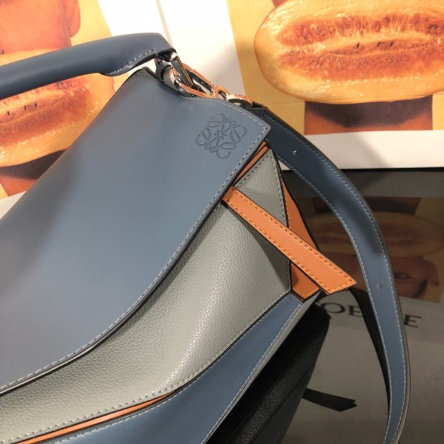 ロエベバッグコピー 定番人気2021新品  Loewe  ロエベバッグ00042