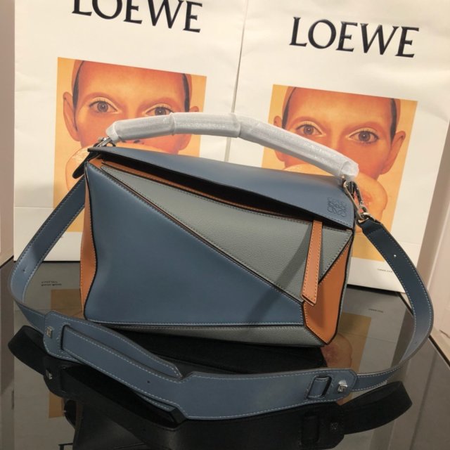 ロエベバッグコピー 定番人気2021新品  Loewe  ロエベバッグ00042