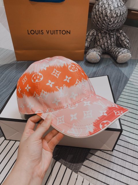 ルイヴィトン帽子コピー 大人気2021新品4色  Louis Vuitton  ルイヴィトン帽子0119