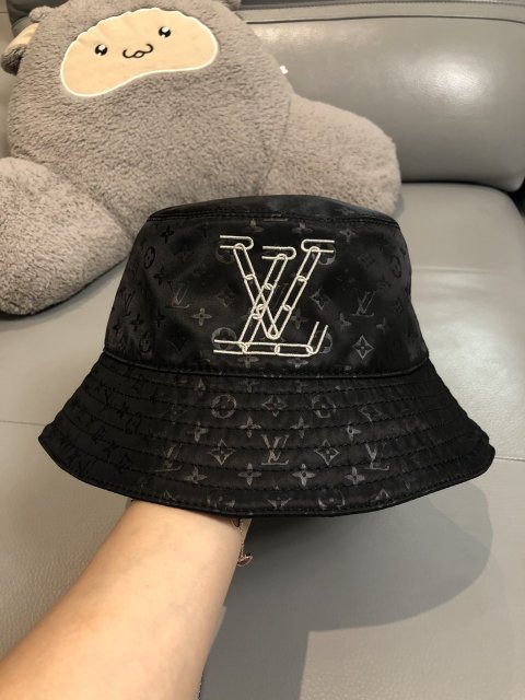 ルイヴィトン帽子コピー 大人気2021新品 Louis Vuitton  ルイヴィトン帽子0059