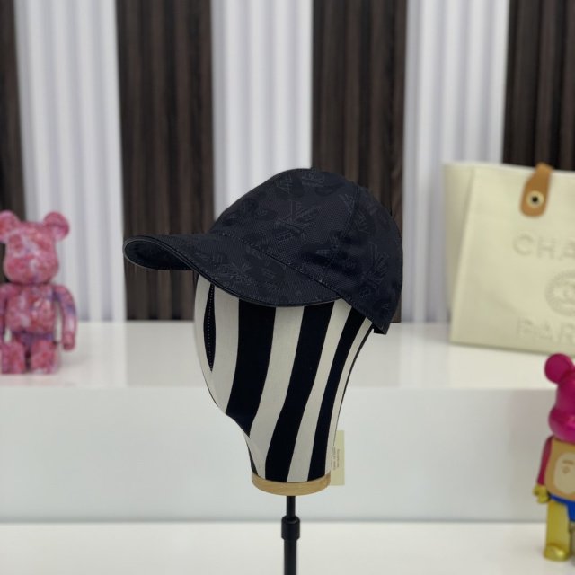ルイヴィトン帽子コピー 定番人気2021新品  Louis Vuitton  ルイヴィトン帽子0106