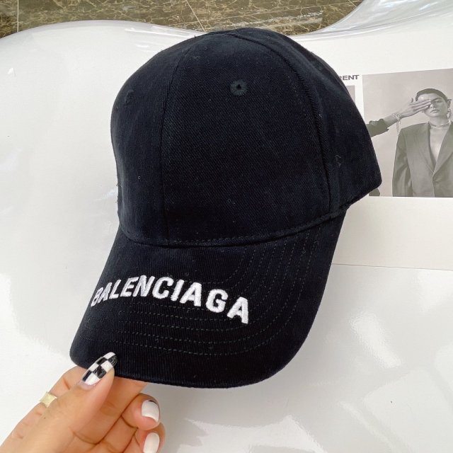 バレンシアガ帽子コピー  2021新品大人気NO.1 BALENCIAGA  バレンシアガ帽子0086