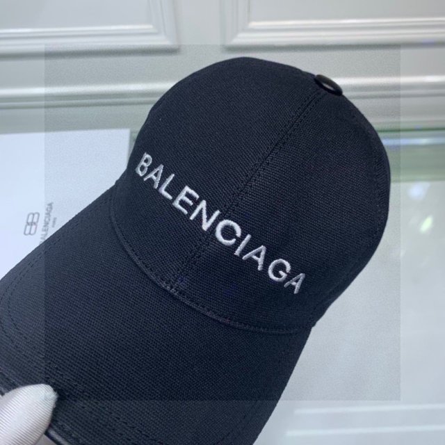 バレンシアガ帽子コピー  2021新品大人気NO.1 BALENCIAGA  バレンシアガ帽子0092