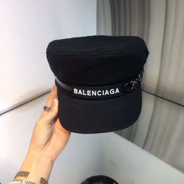 バレンシアガ帽子コピー  大人気2021新品  BALENCIAGA  バレンシアガ帽子0106