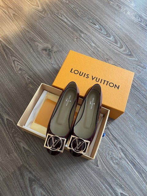 ルイヴィトン靴コピー 2022SS新作通販 Louis Vuitton ルイヴィトン靴0023